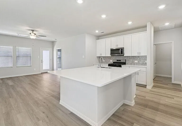 5907 Belchamp Dr — Photo 7