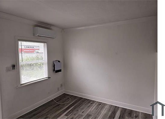 1st image of 213 E 27th St #2