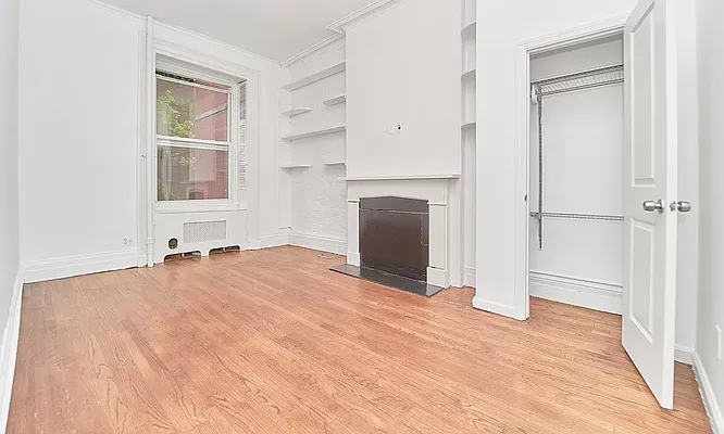 Rented by Living New York | media 8