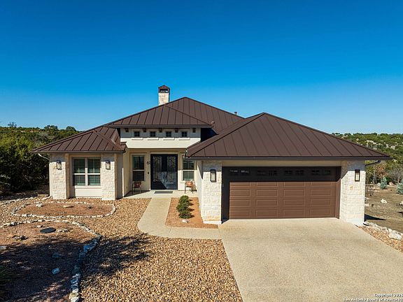 2nd image of 61 HANNAH LN