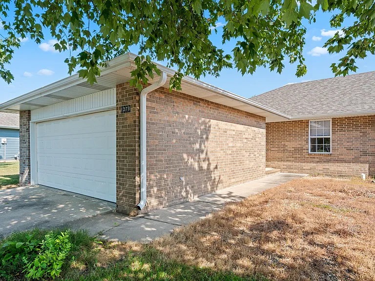 1278 W Butterfield Dr — Photo 2