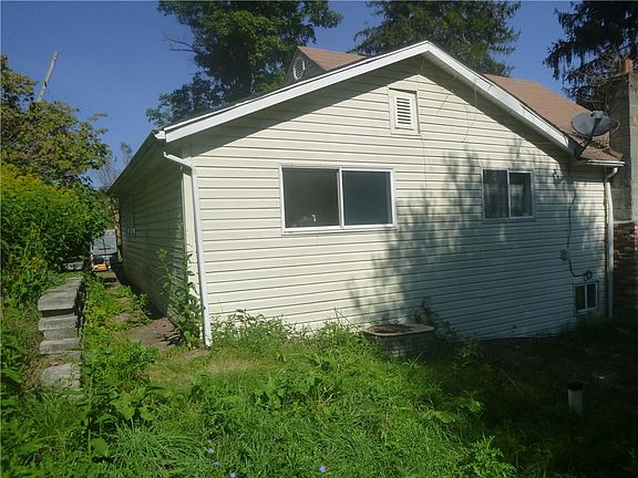 4th image of 10 1st Ln