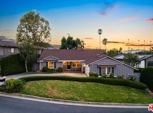 3661 Willowcrest Ave, Studio City, CA 91604