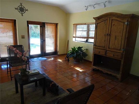 4th image of 250 S Royal Poinciana Blvd