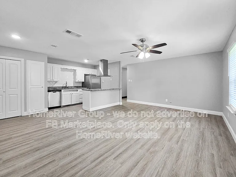 807 W Smith St — Photo 7