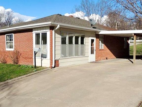 2nd image of 320 W Edwards St