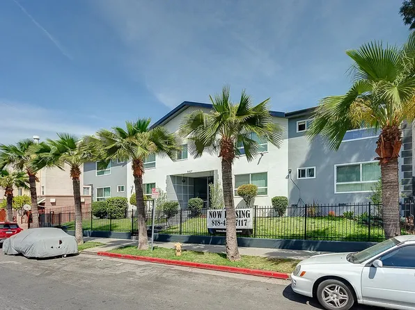 5427 Carlton Way APT 3, Los Angeles, CA 90027