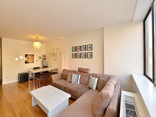 Rented by Cooper & Cooper Real Estate | media 24