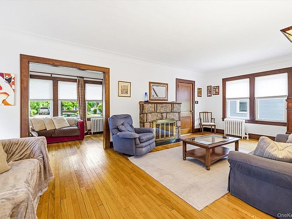 2nd image of 89 Lexington Avenue