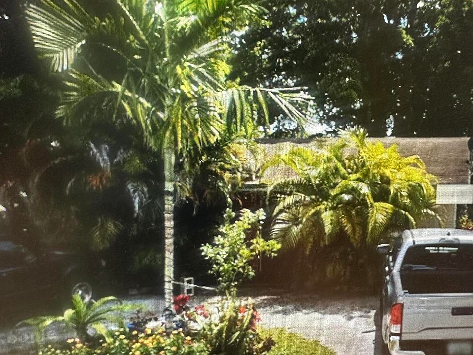 1st image of 7520 SW 9TH Street