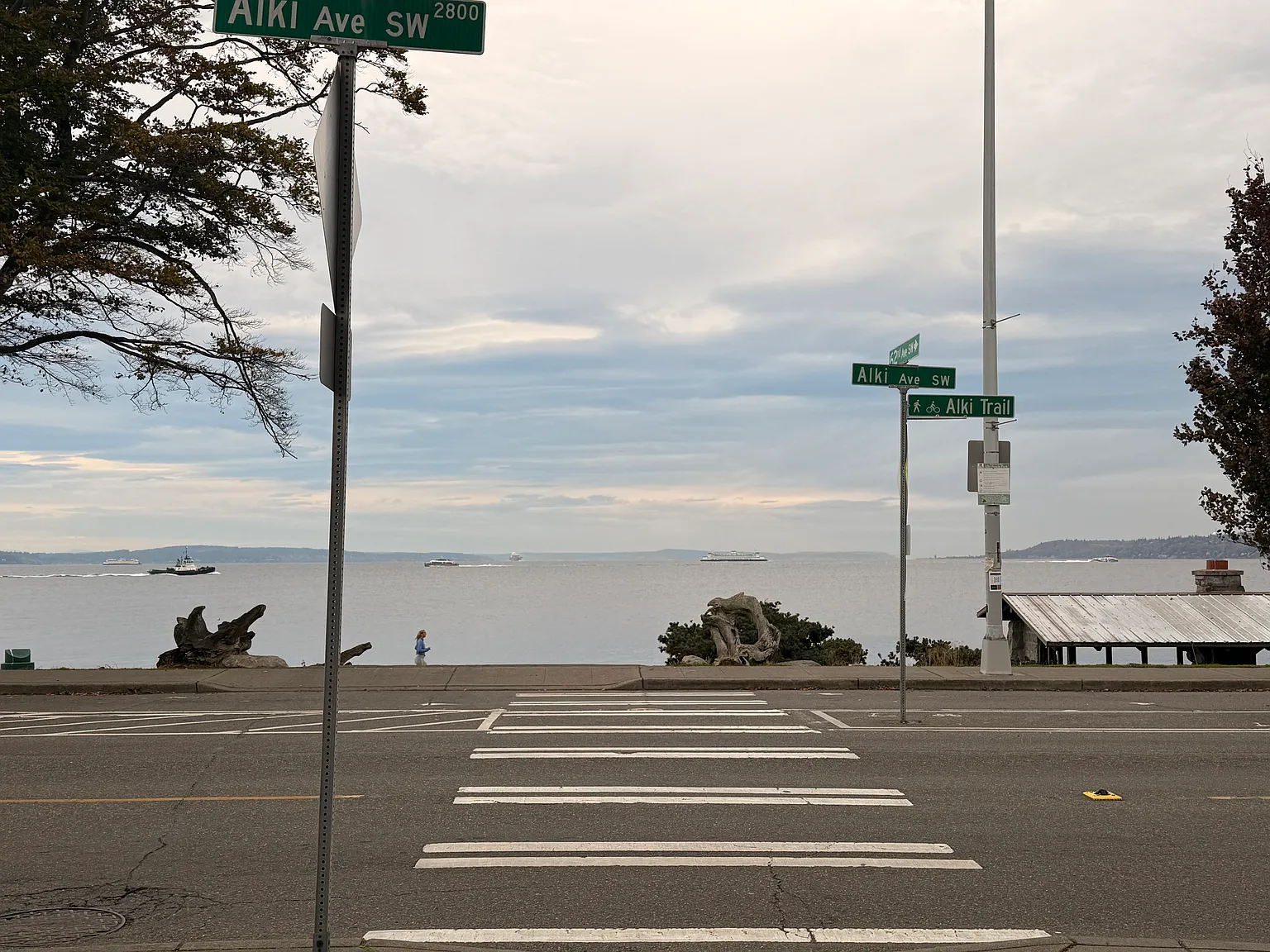 2770 Alki — Photo 3