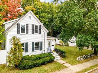 4 Beacon St, Stoneham, MA 02180