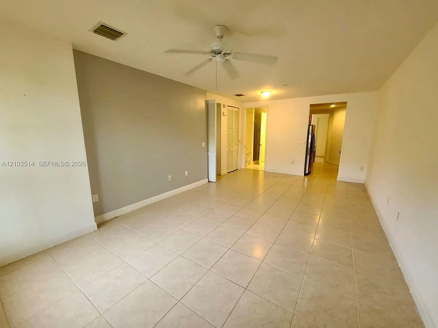 300 SW 14th Ave — Photo 2