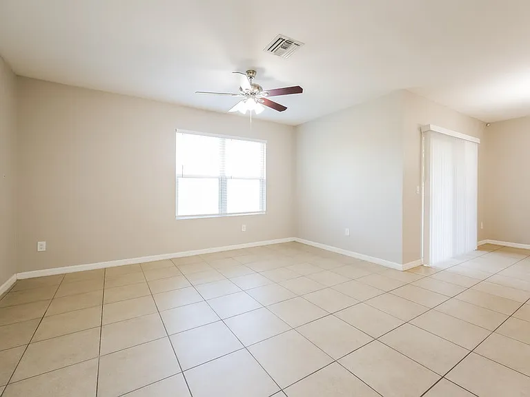 509 SW 11th Ave — Photo 5