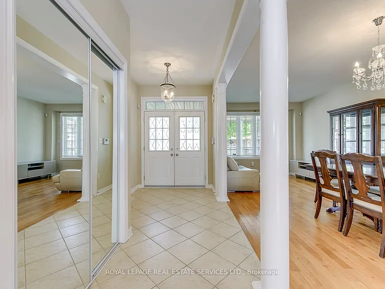 9 Barnstone Dr — Photo 5
