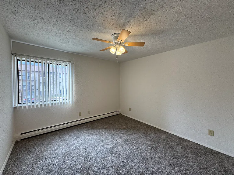 1-5509 Joshua St — Photo 8