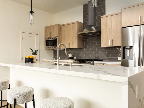 1901 S Harwood St #308, Dallas, TX 75215