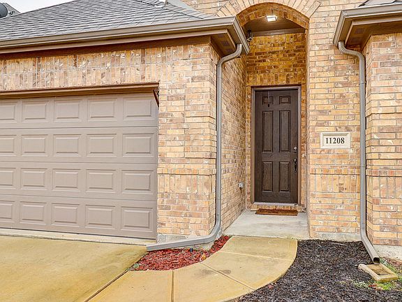 4th image of 11208 Hubbard Creek Dr