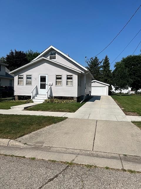 1st image of 453 N Pine St