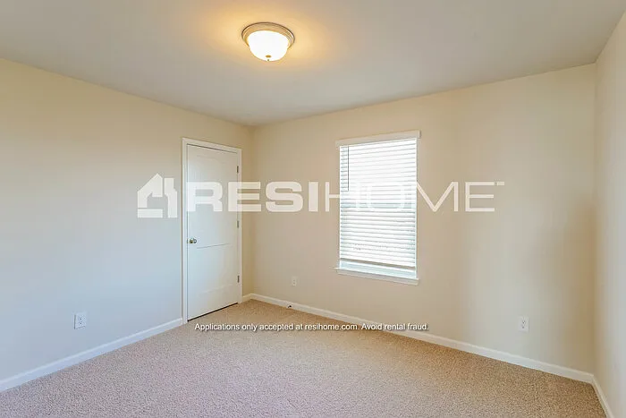 960 Juniper Ln — Photo 15