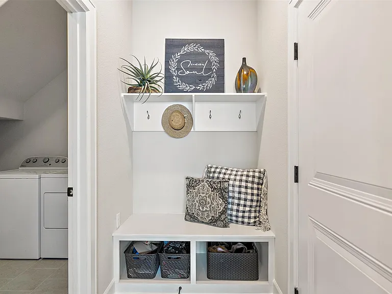 362 Dayridge Dr — Photo 24