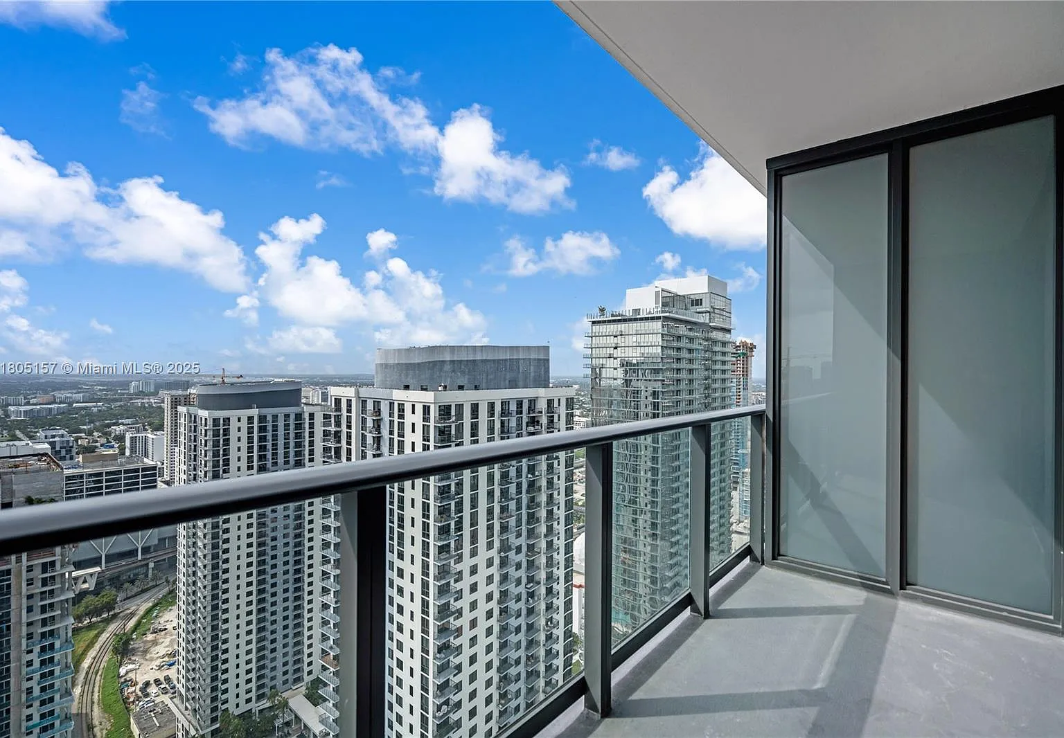 1 bed, 1.0 bath, 588 sqft, $3,500 — Photo 1