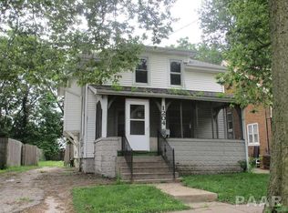 1204 N Douglas St, Peoria, IL 61606
