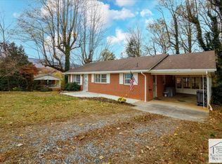 206 Pine St, Stuart, VA 24171