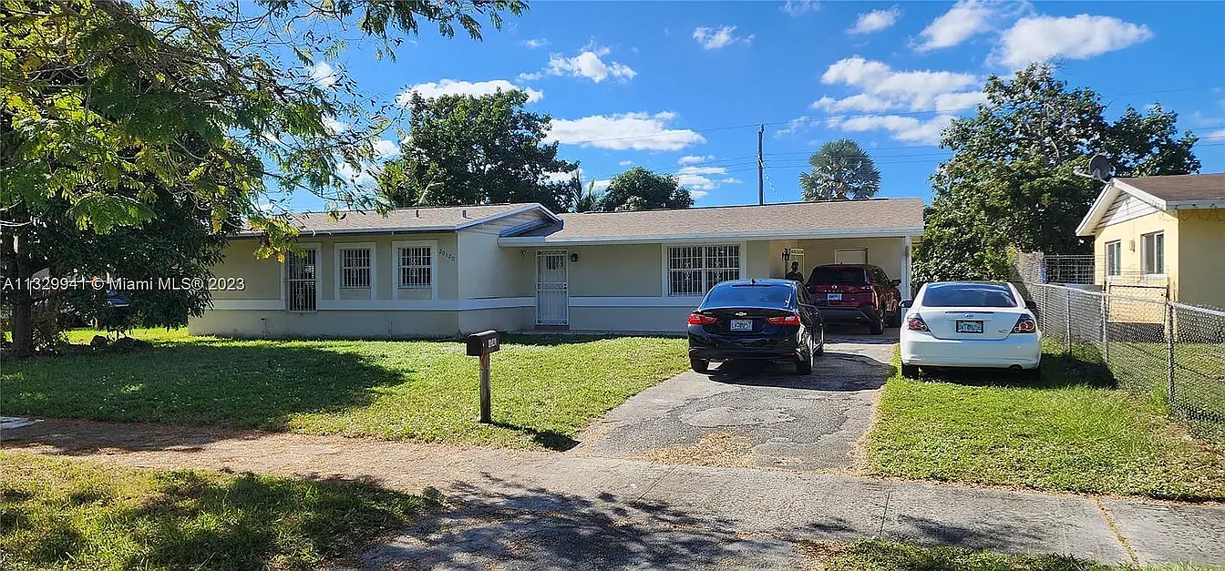 3 bed, 1225 sqft, $2,600 — Photo 2