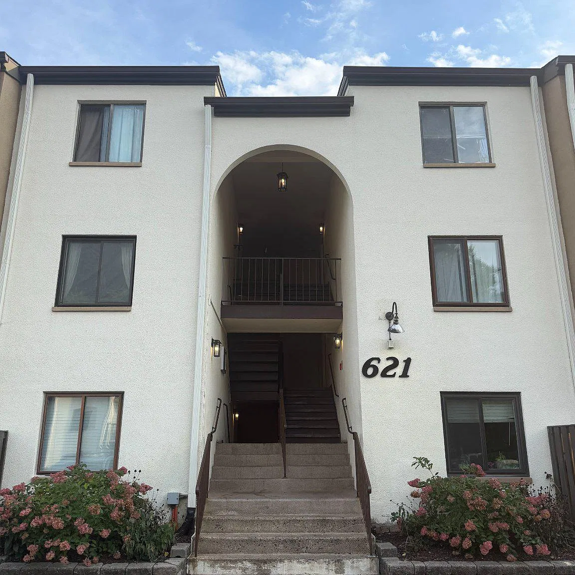 Lifestyle Condo — Photo 1