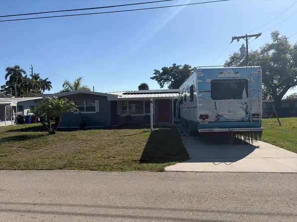3657 Kelly St, Fort Myers, FL 33901