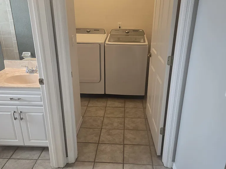 838 SW 47th Ter #203 — Photo 14