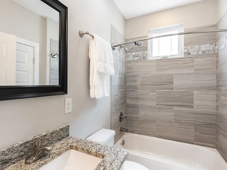 1514B Straightway Ave — Photo 6