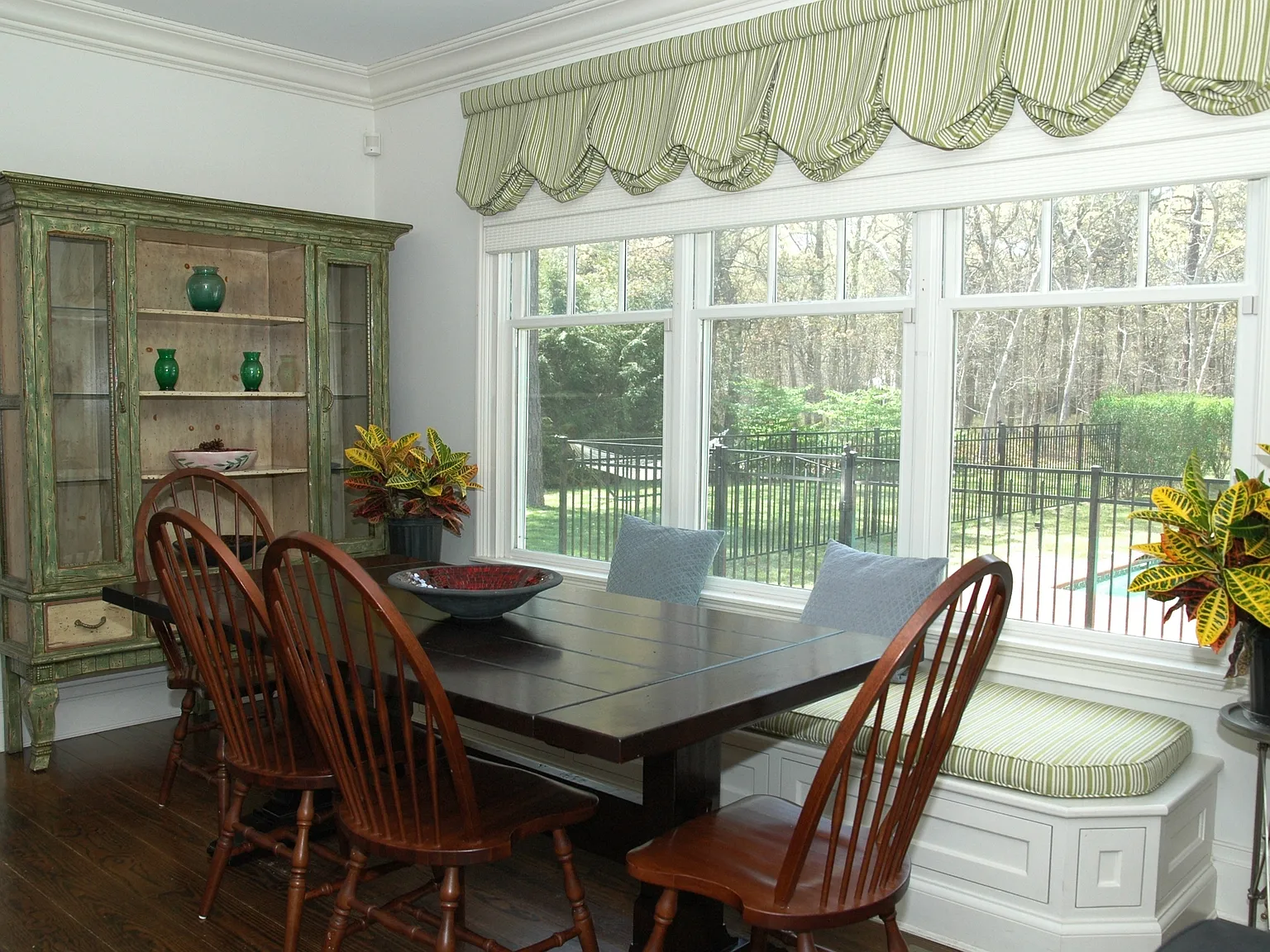 East Hamp/Wainscott 5+ Bed, 5 Baths, Heated Pool - LD Wknd $6500 — Photo 3