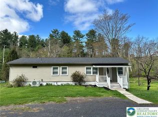 1945 Hickory Rd, Palmerton, PA 18071