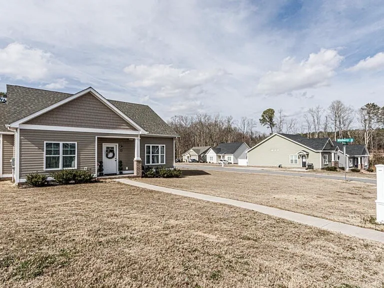 72 Wildberry Dr — Photo 12