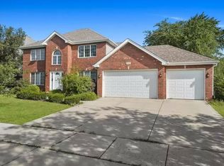 11316 Pinecrest Cir, Orland Park, IL 60467