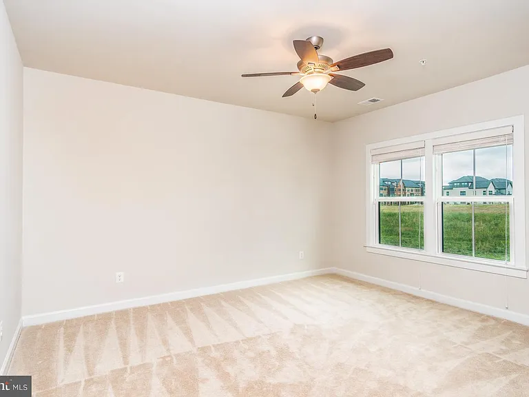 43375 Whitehead Ter — Photo 4