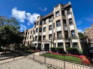 3812 N Pine Grove Ave, Chicago, IL 60613
