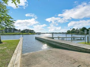 2810 Sea Ledge Dr, Seabrook, TX 77586