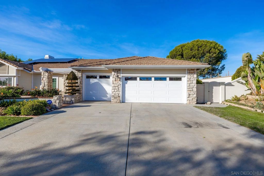 1350 Lupine Hills Drive 4