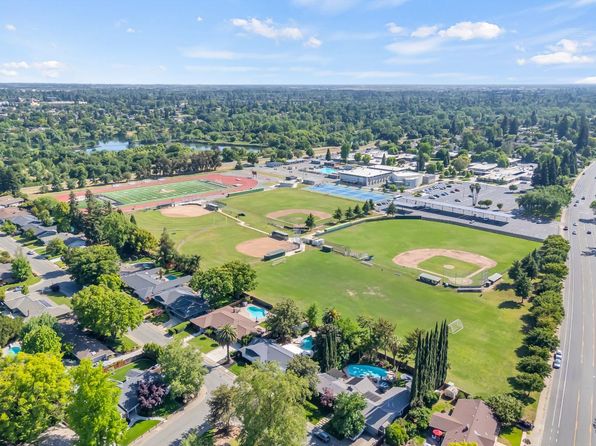 4644 American River Dr, Sacramento, CA 95864