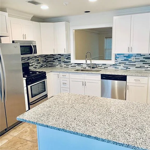305 Brantley Rd — Photo 2