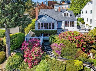 4539 E Laurel Dr NE, Seattle, WA 98105