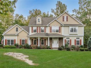 4 Morning View Ct, Chappaqua, NY 10514