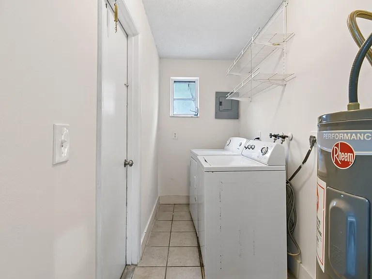 8401 SE Sunset St — Photo 19
