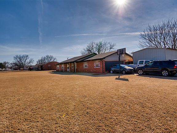 2nd image of 1505 N 6th St