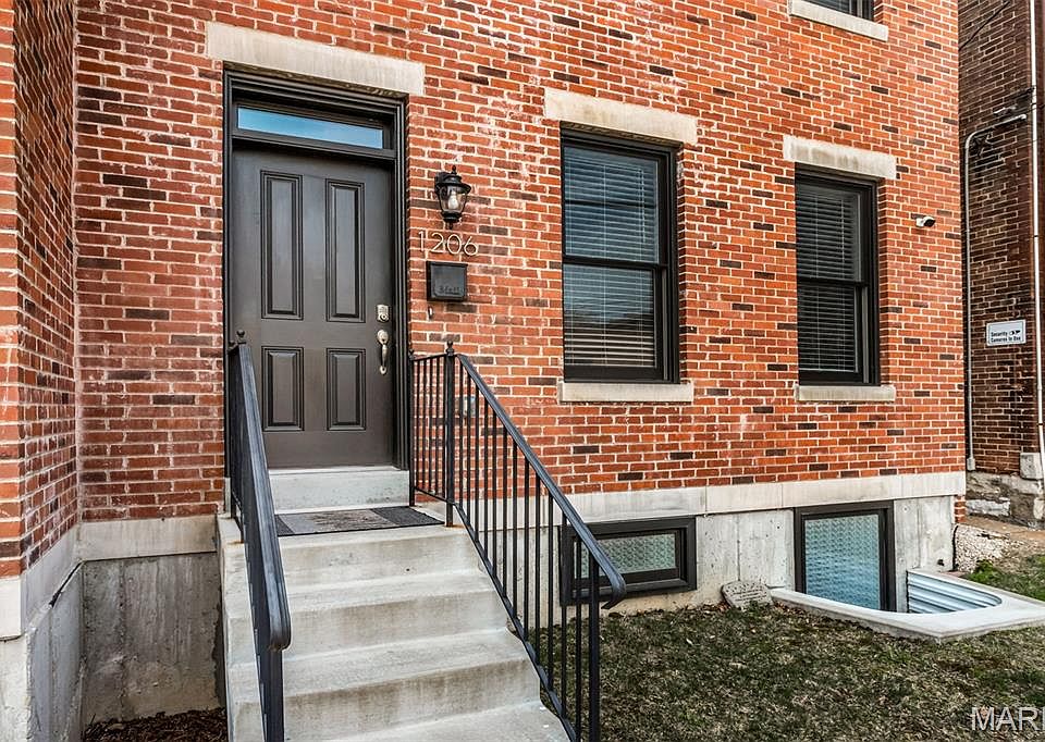 1st image of 1206 Lynch St