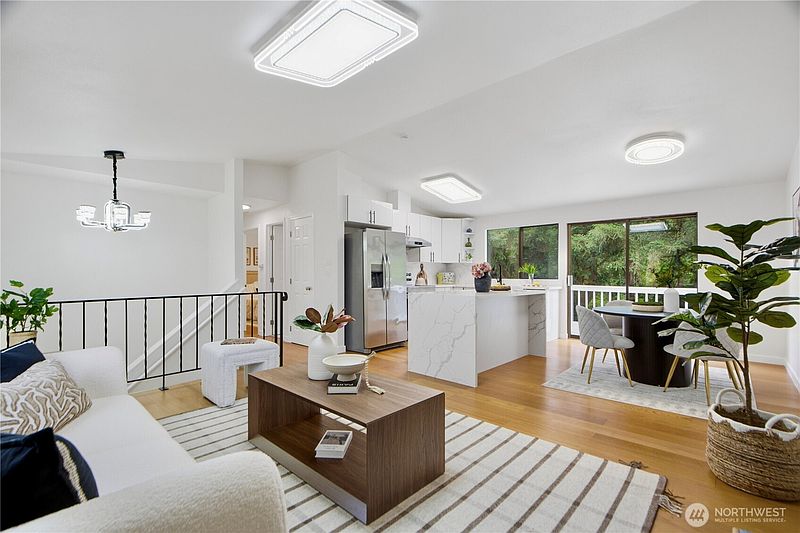 4th image of 20411 14th Drive SE