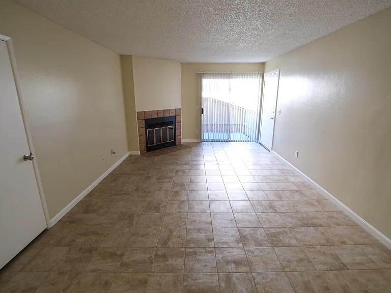 Oak Hill Apartments — Photo 10